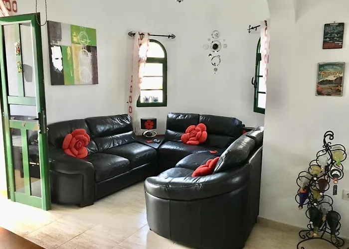 Casa Kazbar, Lovely 1 Bed Villa & Communal Pool