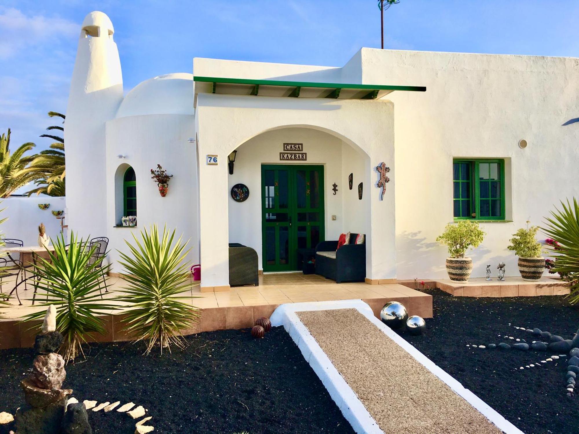 Vil·la Casa Kazbar, Lovely 1 Bed & Communal Pool Playa Blanca (Lanzarote)